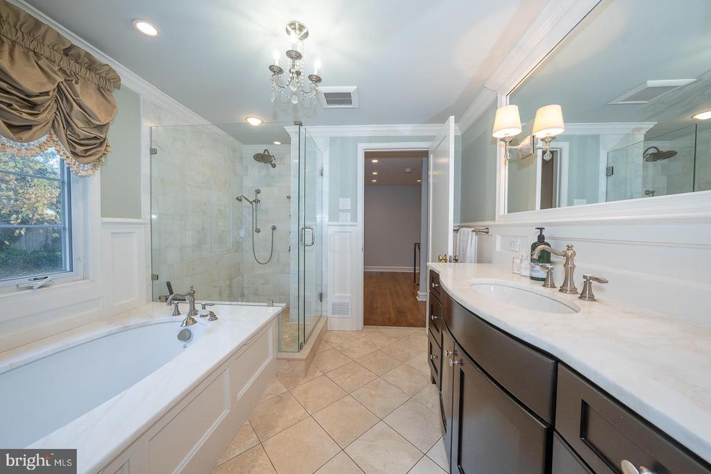 346 WINDING WAY