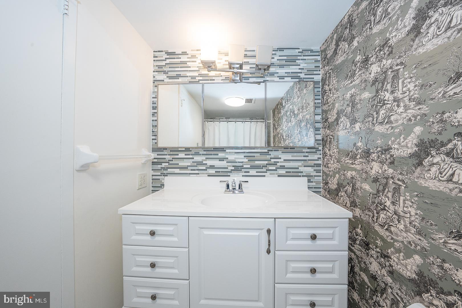 20 CONSHOHOCKEN STATE ROAD 203