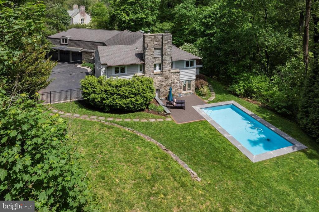 241 CHESWOLD LANE