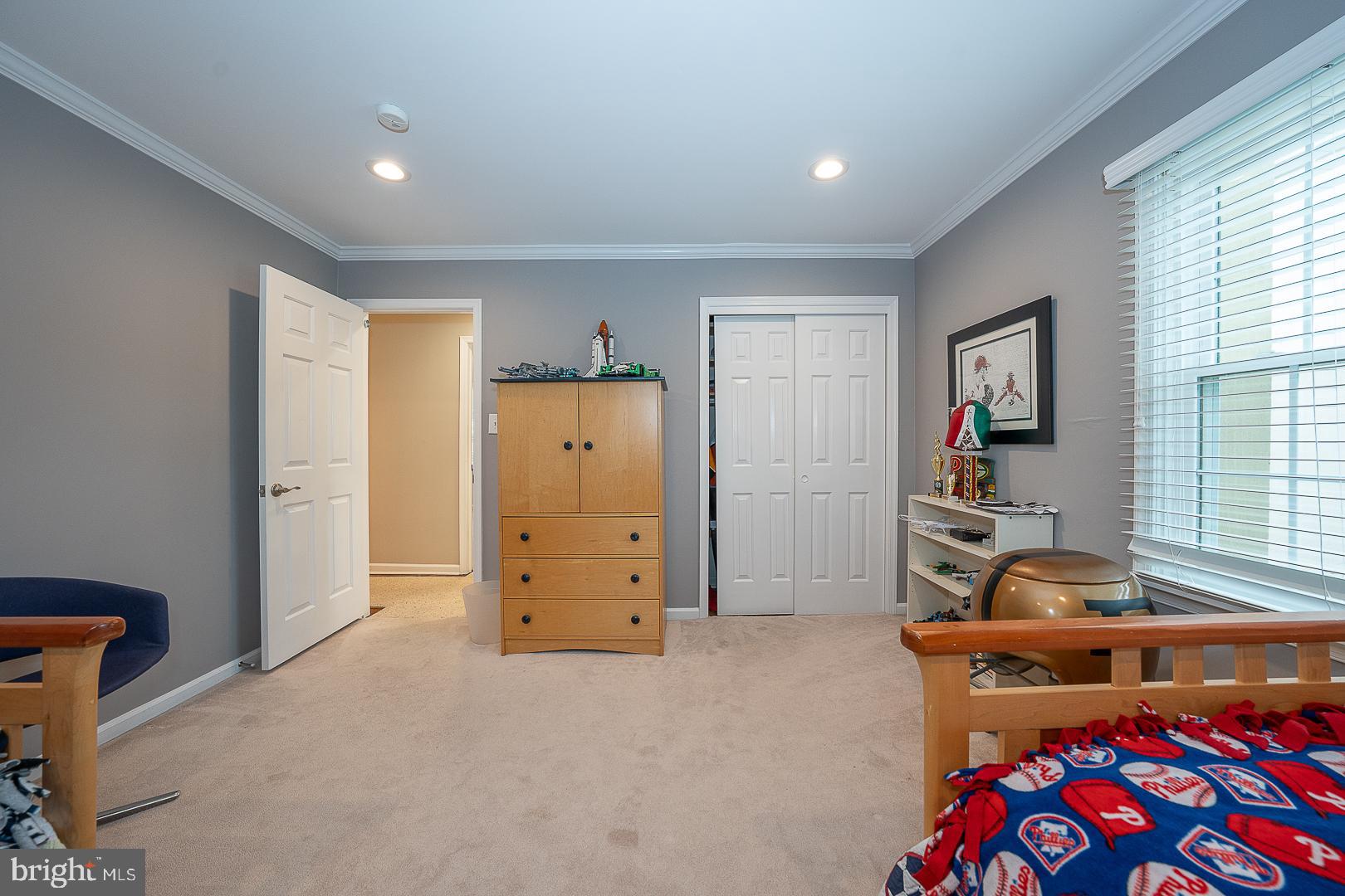 10 HANSEN COURT