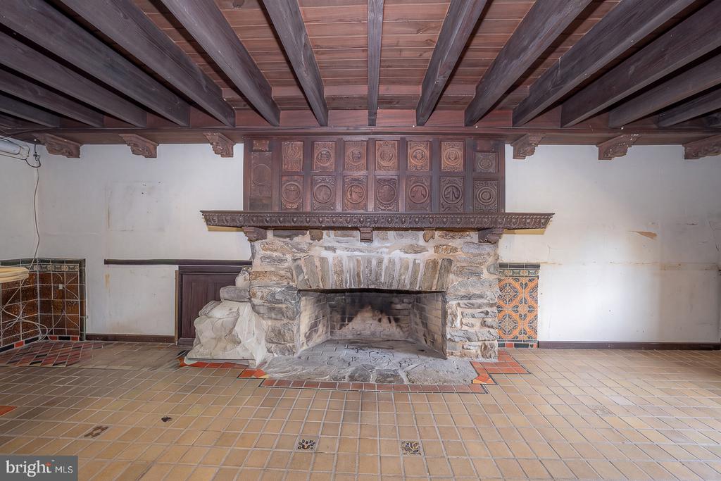 16 MERION ROAD Unit:           