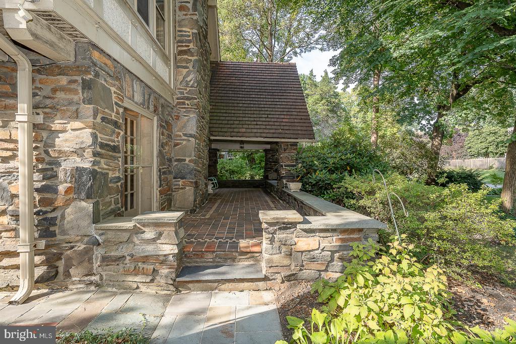 16 MERION ROAD Unit:           