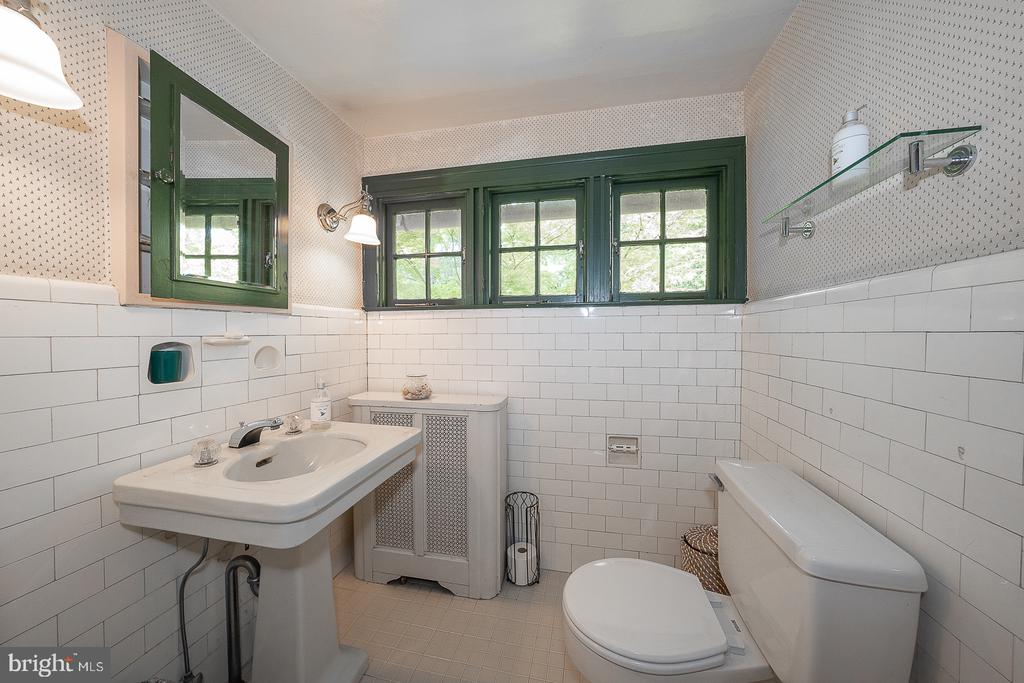 16 MERION ROAD Unit:           