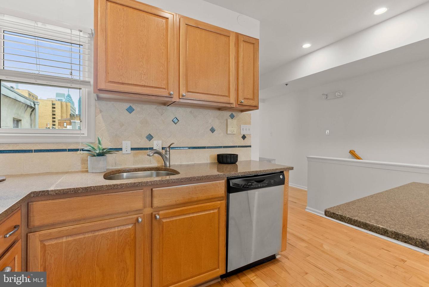 1509 Christian St #3