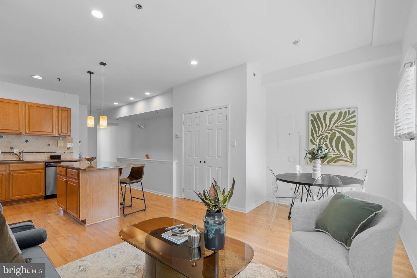1509 Christian St #3
