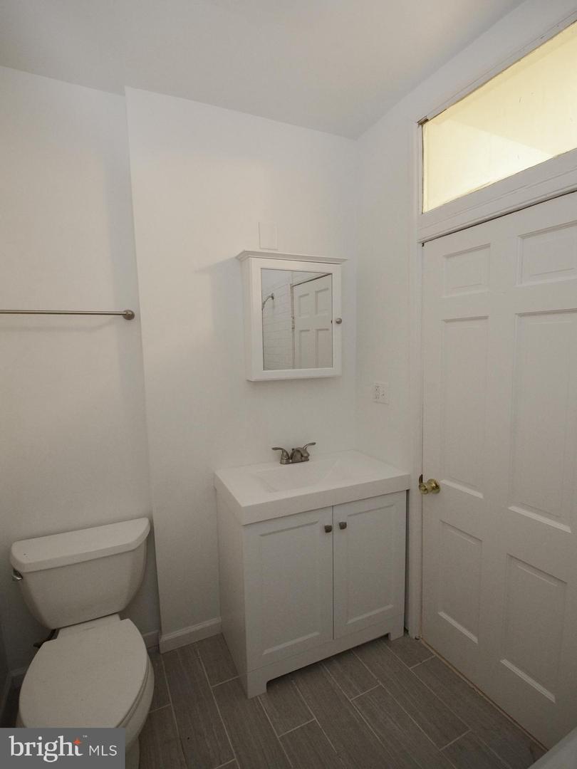 1904 SPRUCE ST #2R
