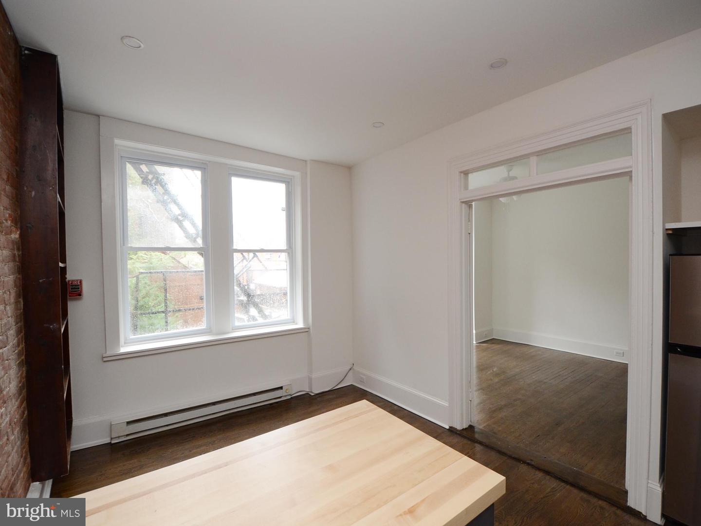 1904 SPRUCE ST #2R