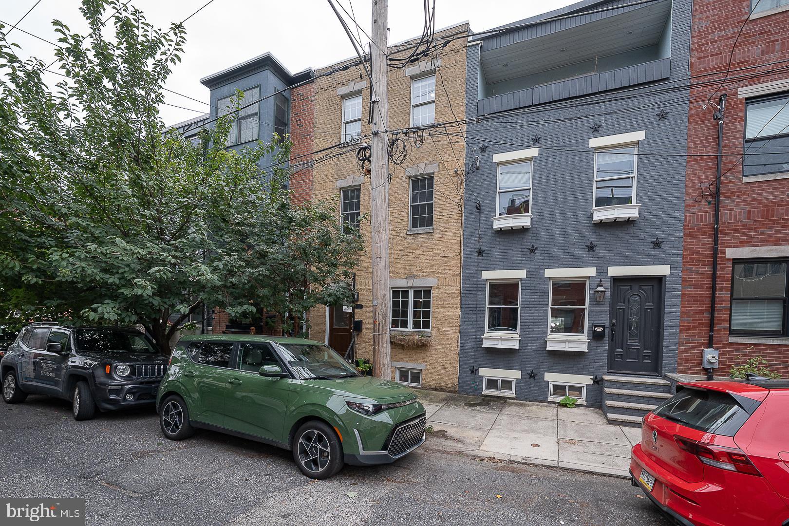 2406 CATHARINE STREET