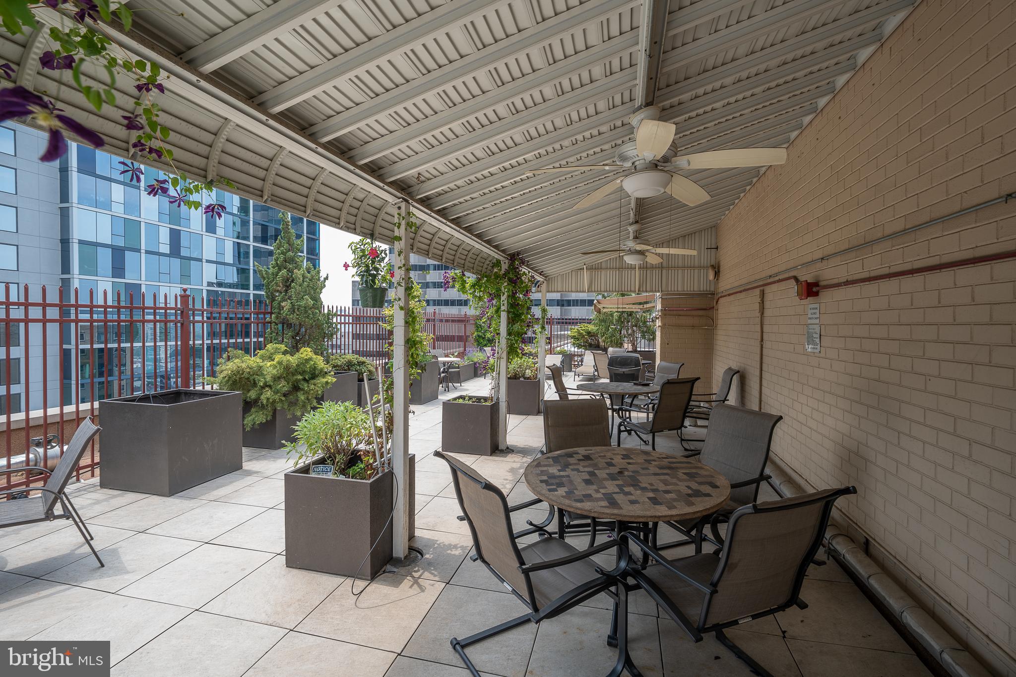 1900 JOHN F KENNEDY BOULEVARD 818