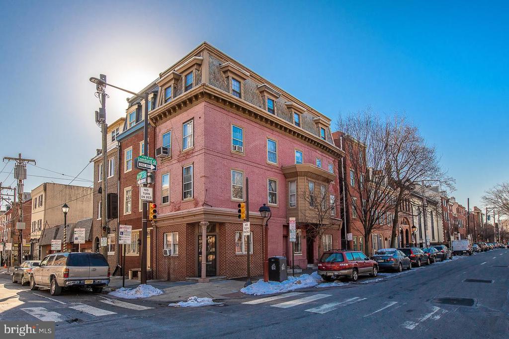 502 S 4TH STREET