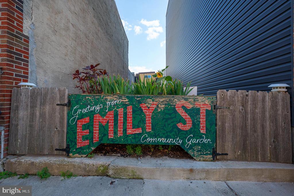 318 EMILY STREET
