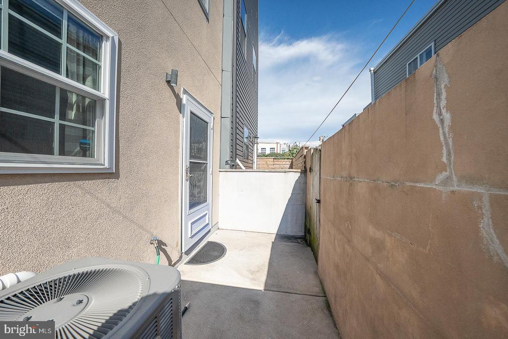 318 EMILY STREET