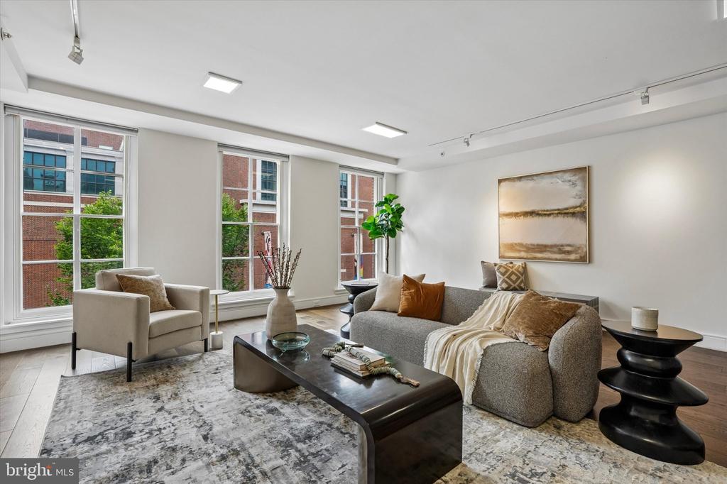 233 CHESTNUT STREET Unit: 3