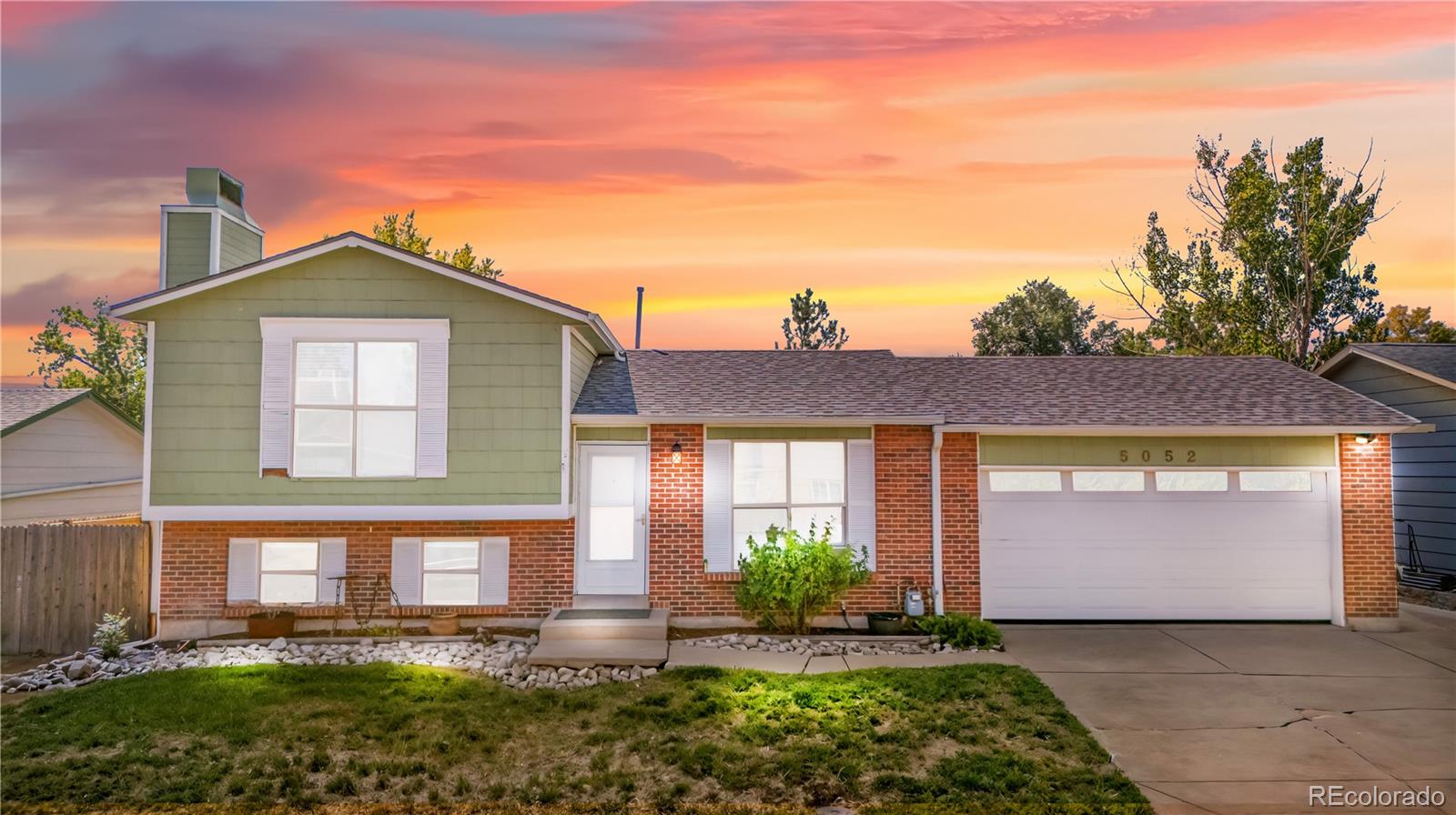 5052 E 111th Place
