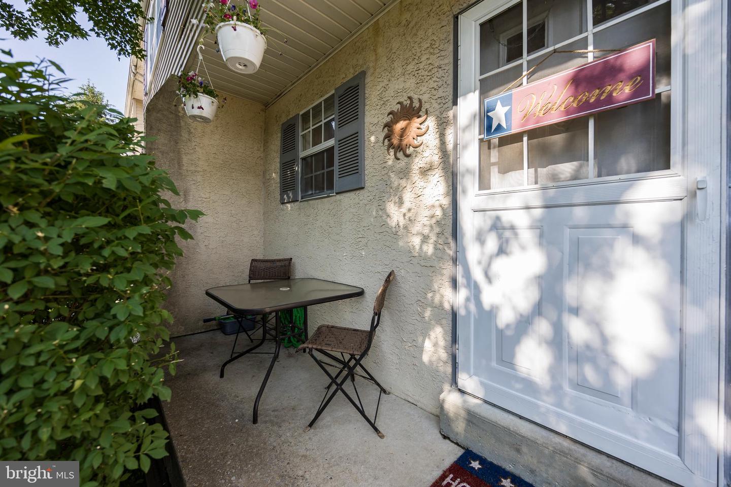 51 Brighton Ct