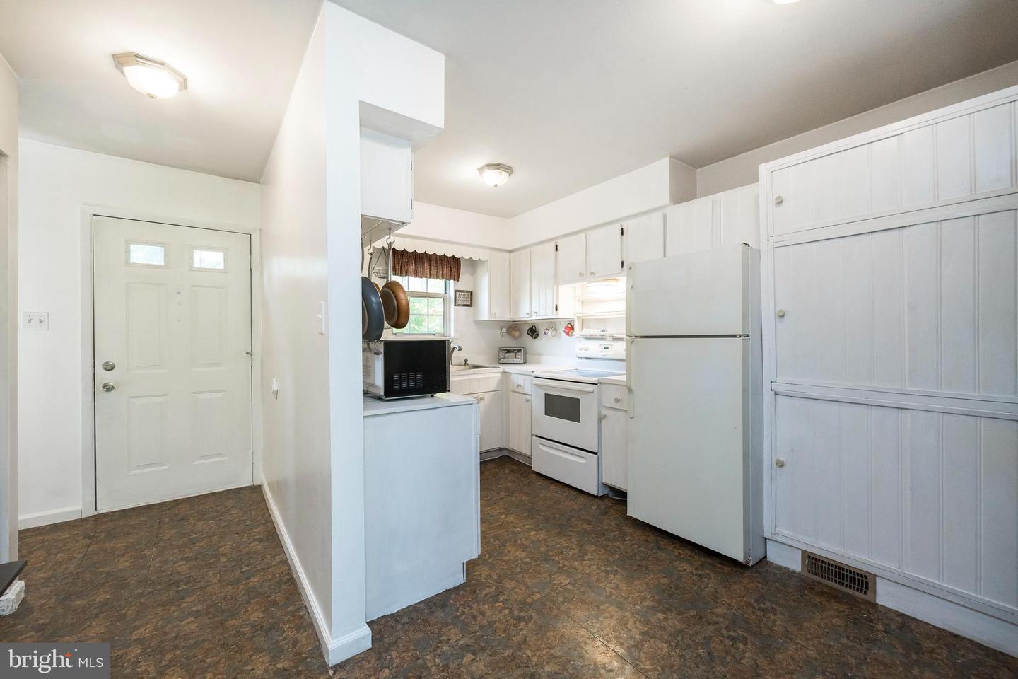 51 Brighton Ct