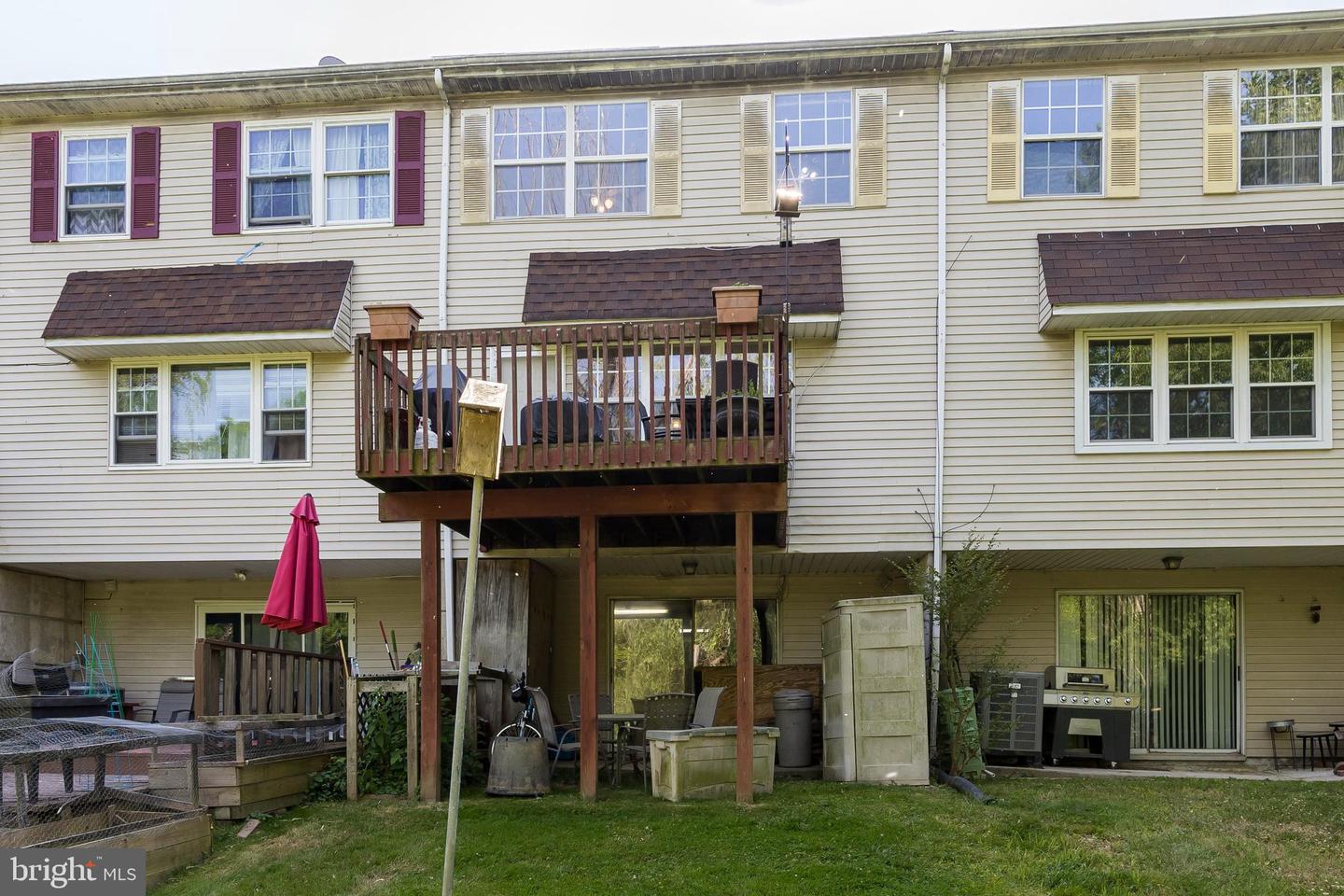 51 Brighton Ct