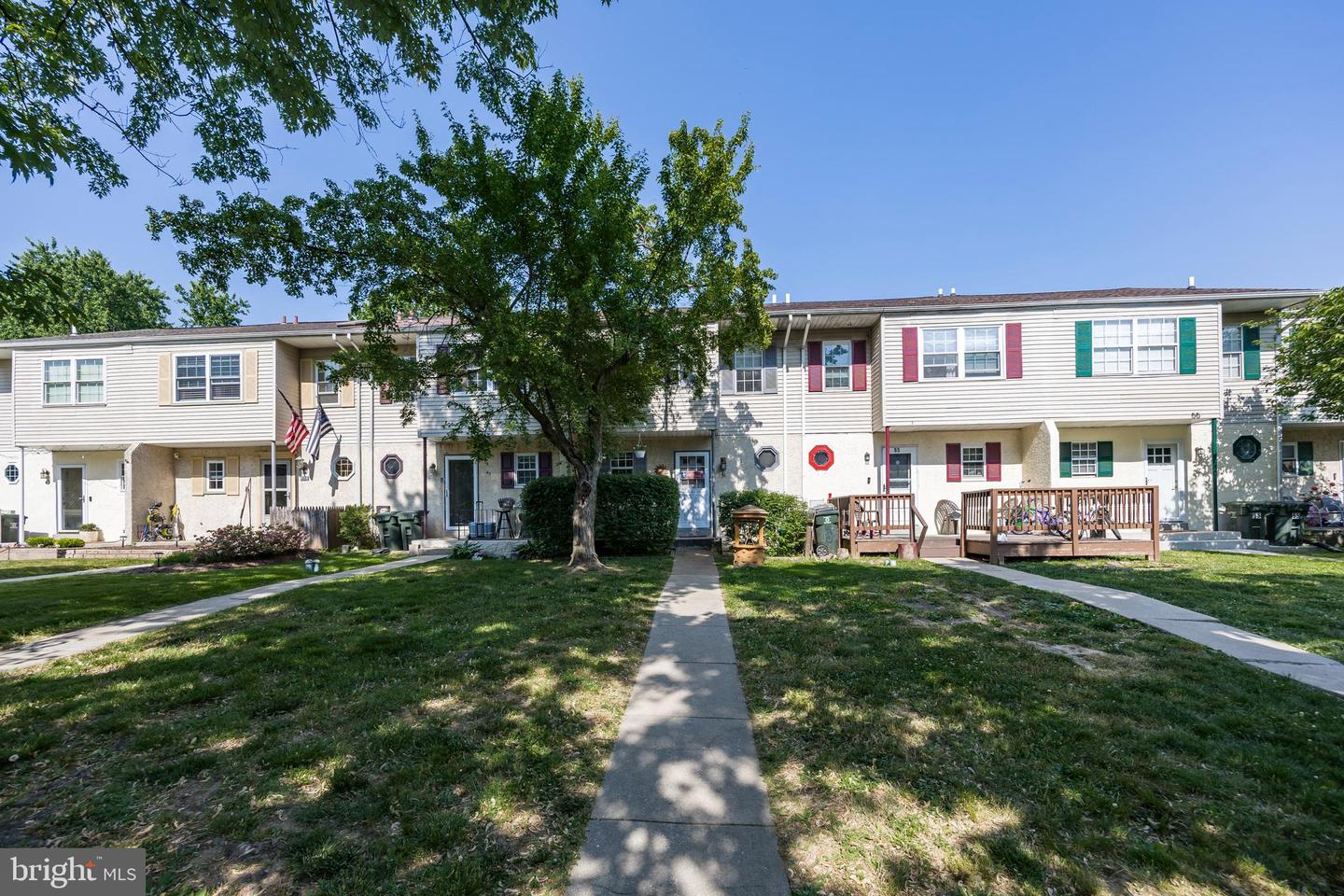 51 Brighton Ct