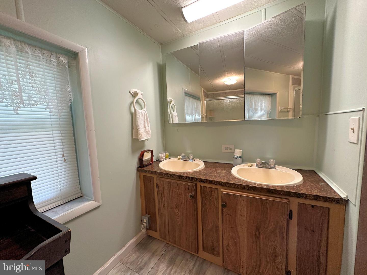 921 Winesap Way