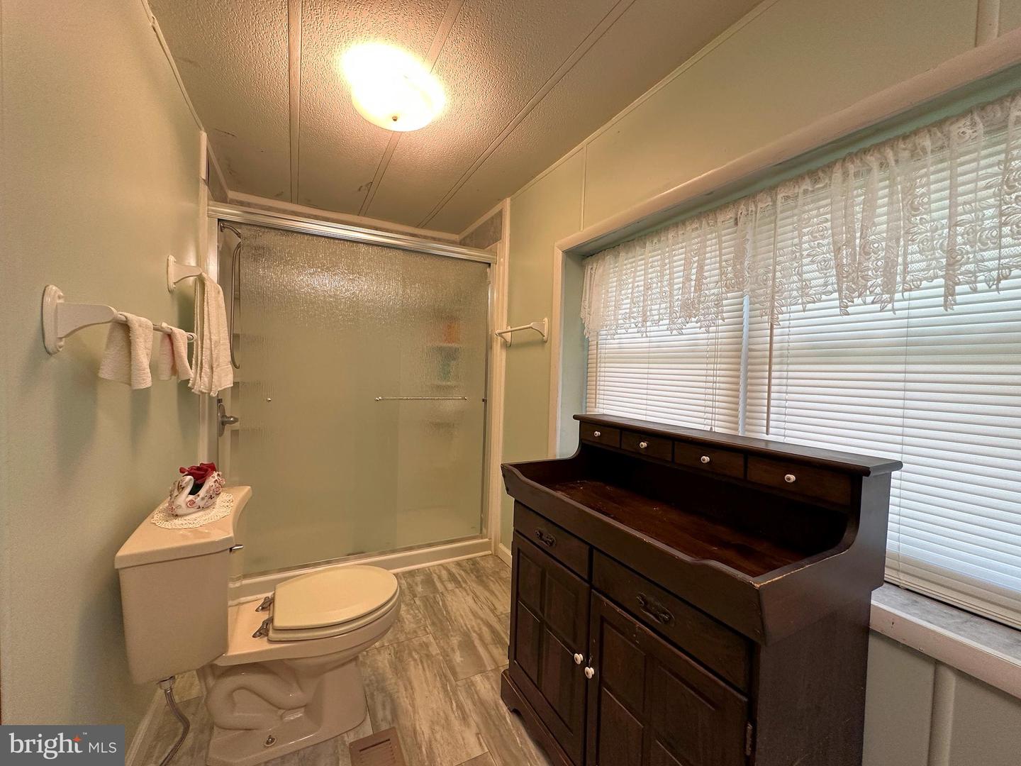 921 Winesap Way