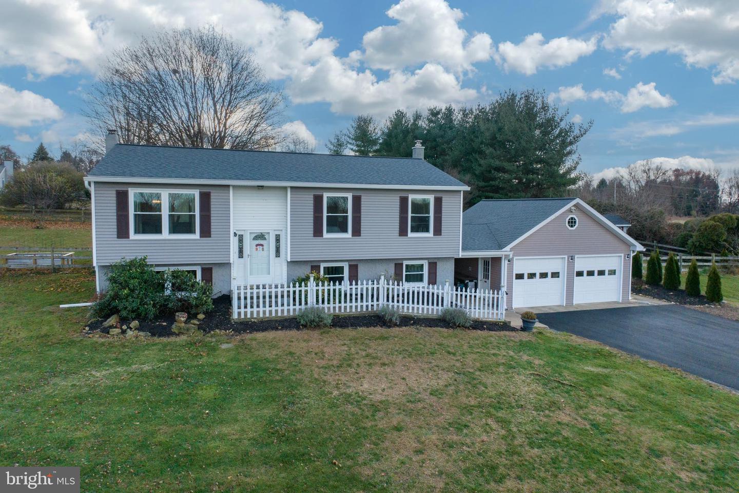 184 Monacy Rd