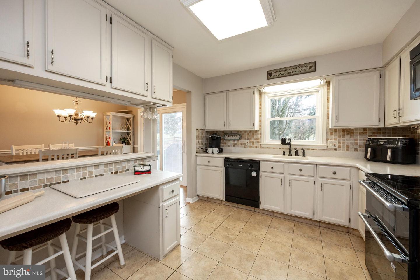 184 Monacy Rd