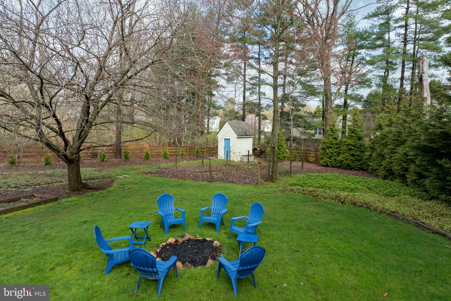 98 N Hawthorne Rd