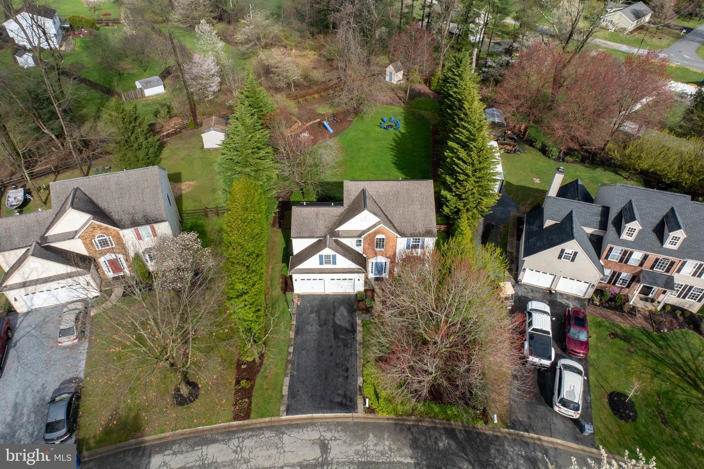 98 N Hawthorne Rd