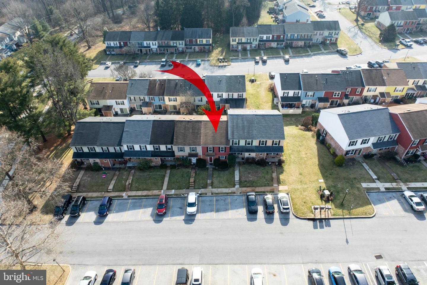 2566 Dupont St