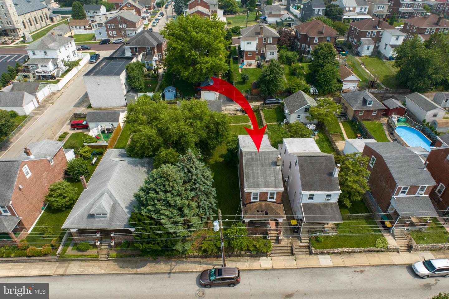 823 (Aka 210) Coates St