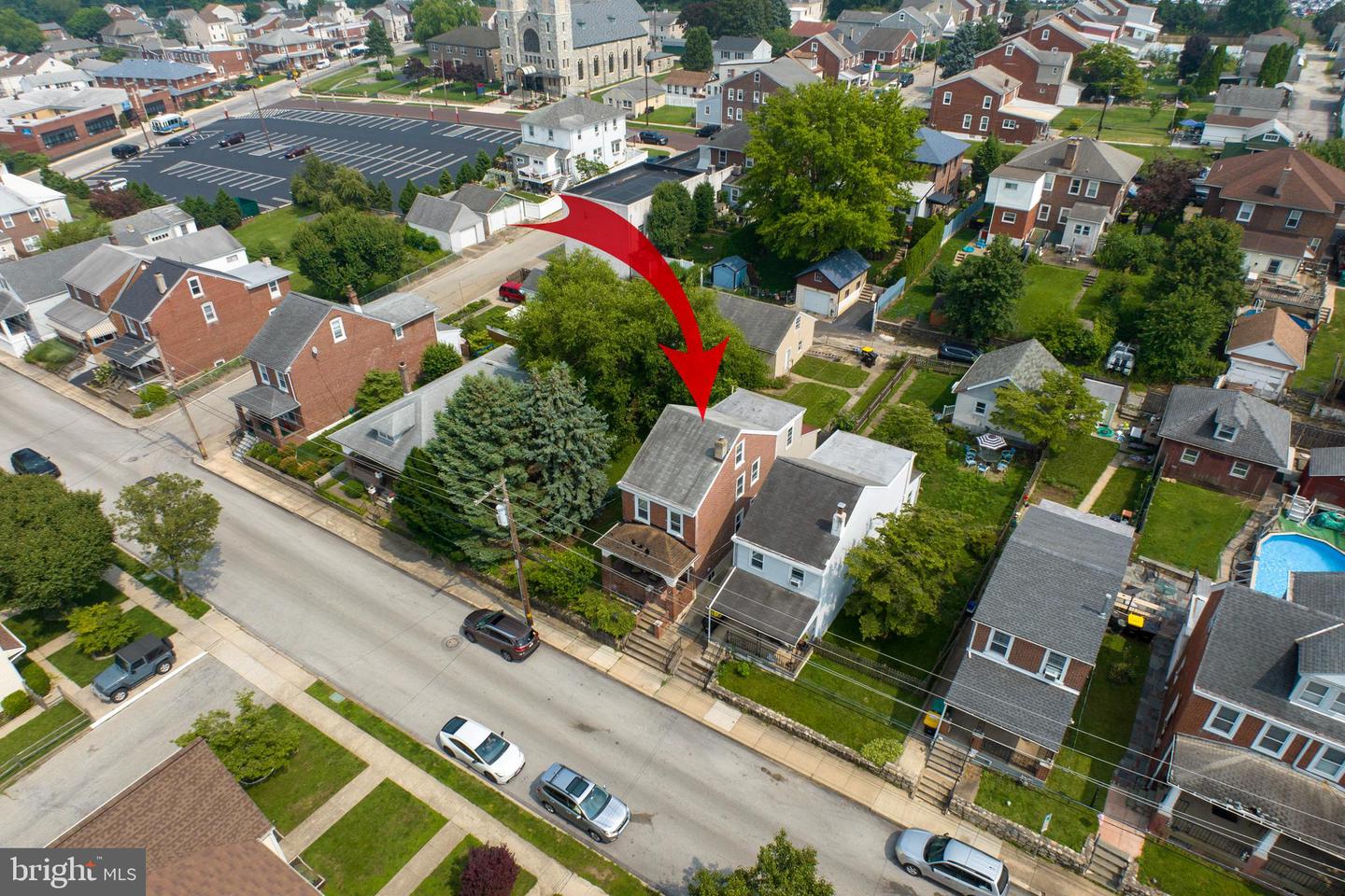 823 (Aka 210) Coates St
