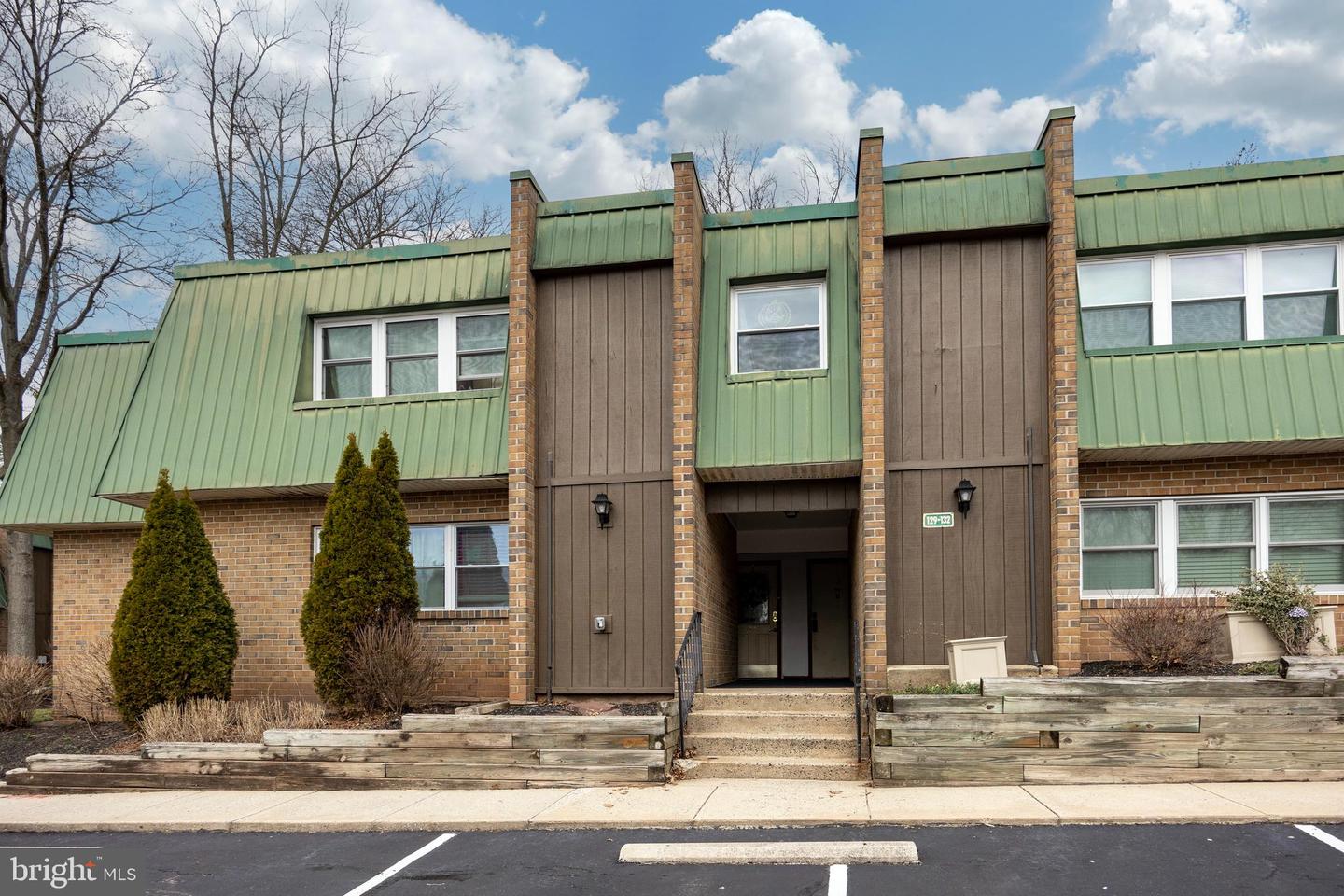 132 Meadowview Ln #132