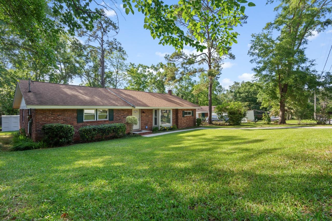 1813 Ivan Dr
