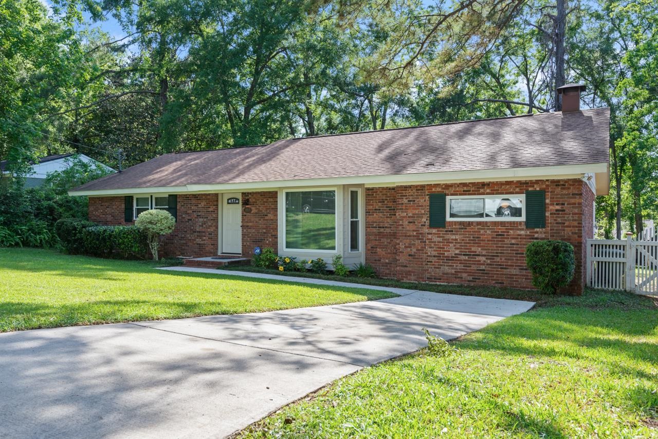 1813 Ivan Dr