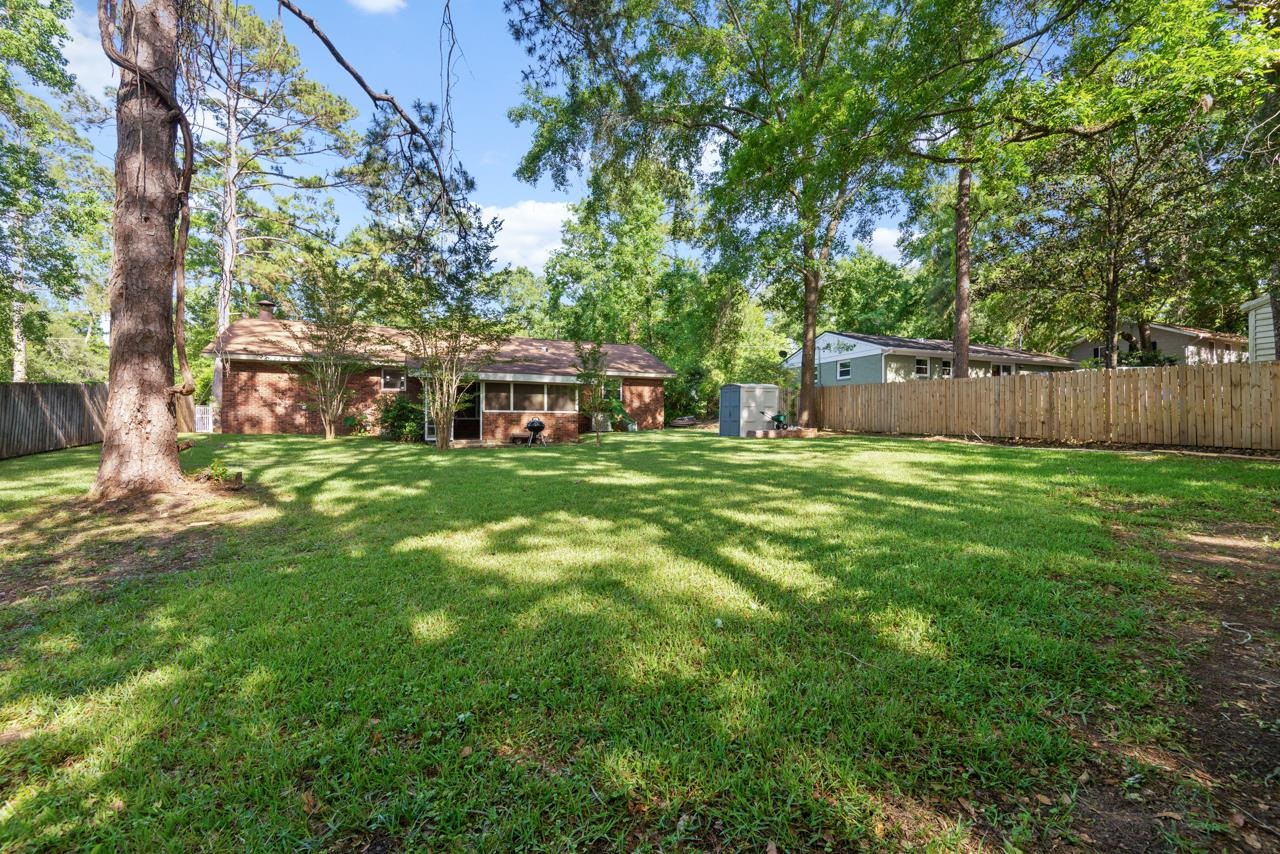 1813 Ivan Dr