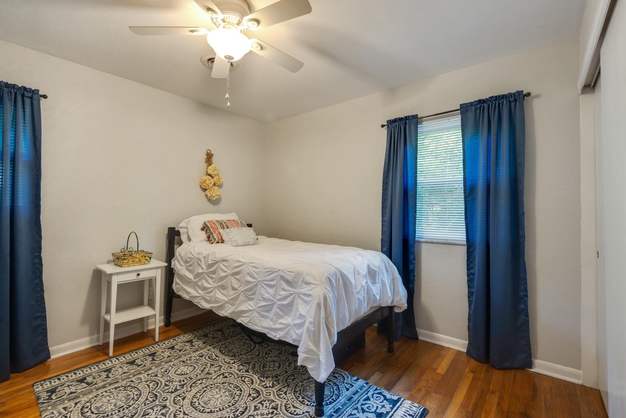 1813 Ivan Dr
