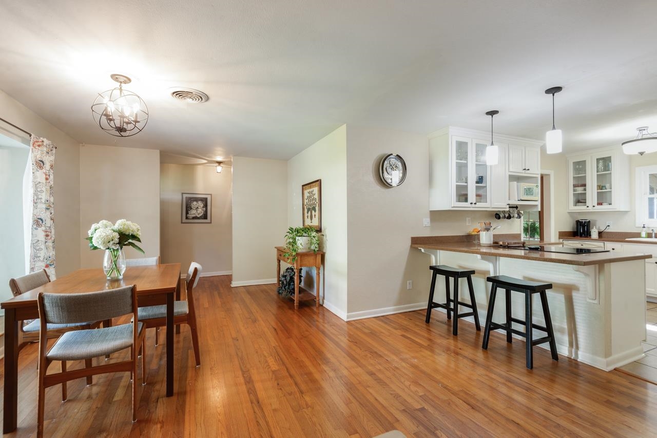 1813 Ivan Dr