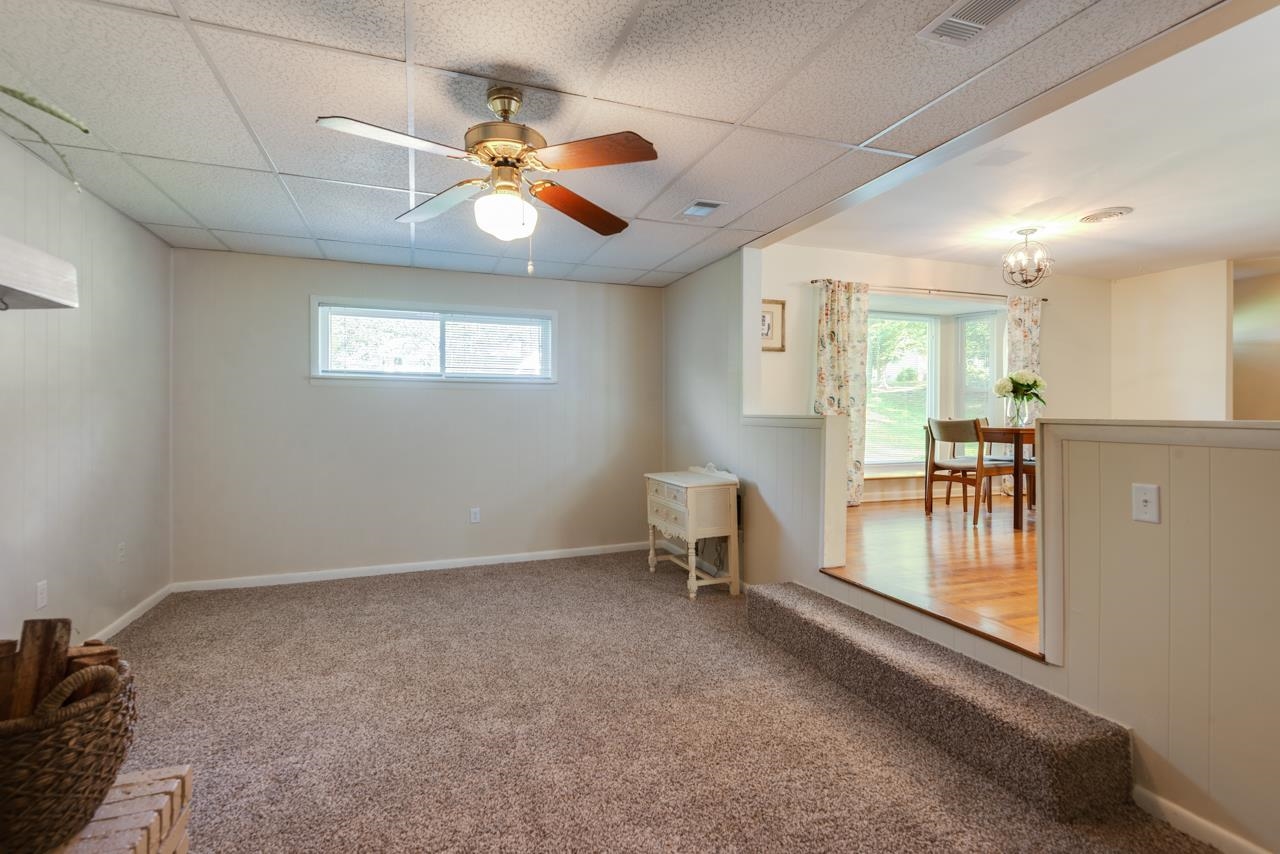 1813 Ivan Dr