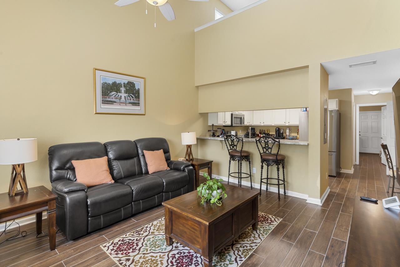 4434 Gearhart Road Unit: 5201