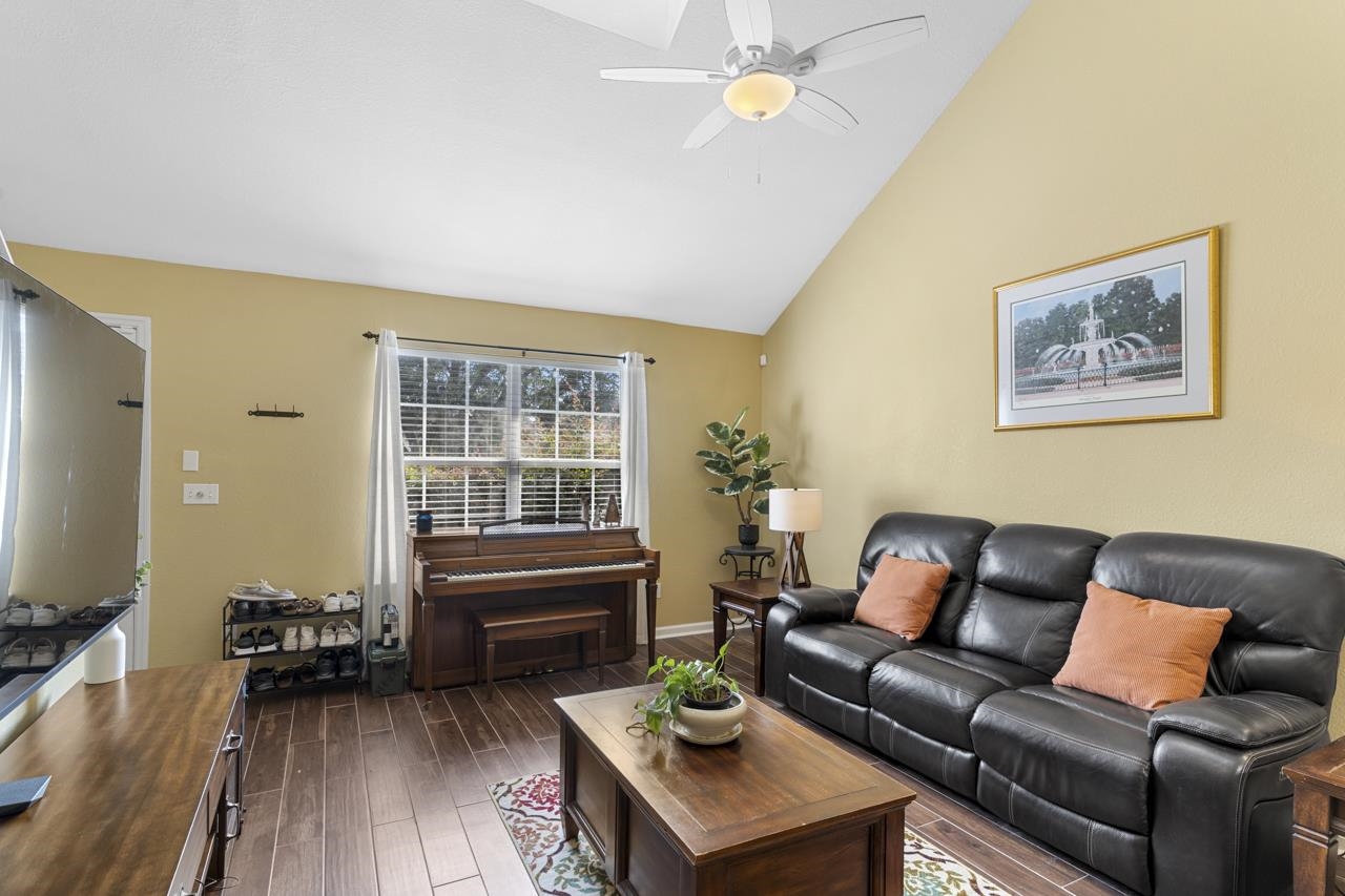 4434 Gearhart Road Unit: 5201