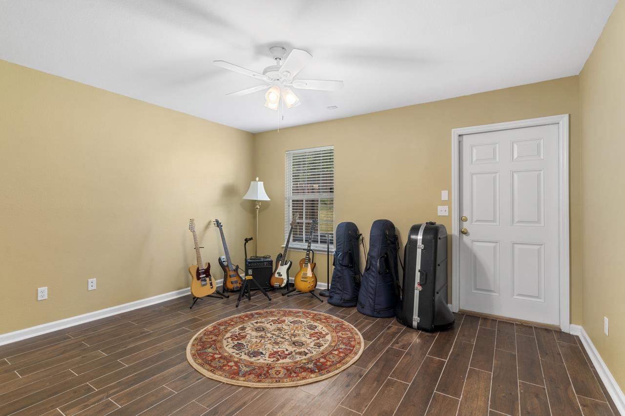 4434 Gearhart Road Unit: 5201