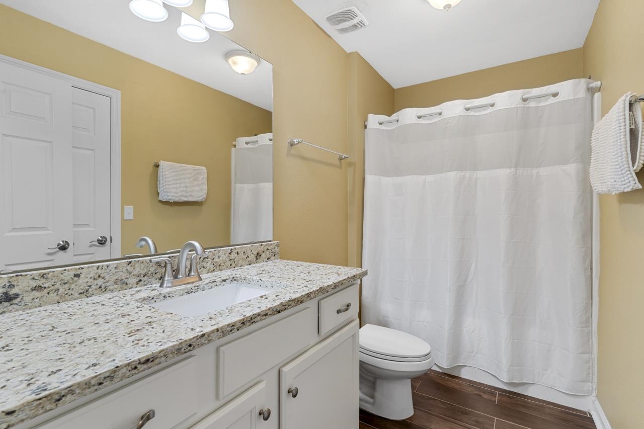 4434 Gearhart Road Unit: 5201
