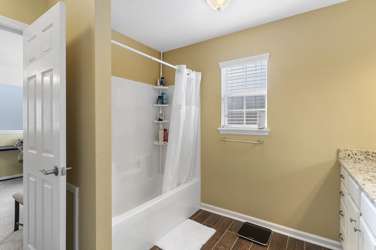 4434 Gearhart Road Unit: 5201
