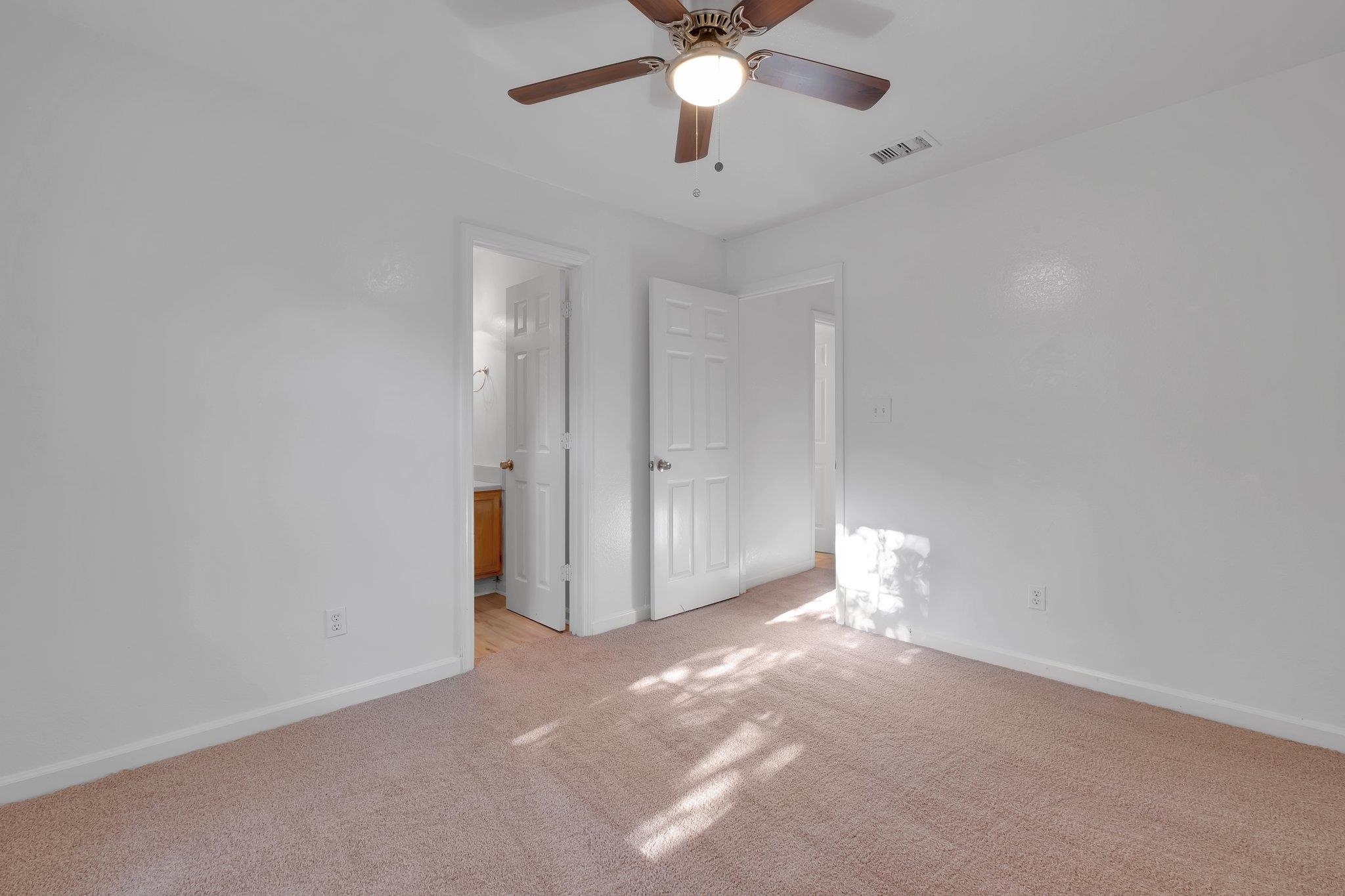 1264 Ocala Road Unit: B