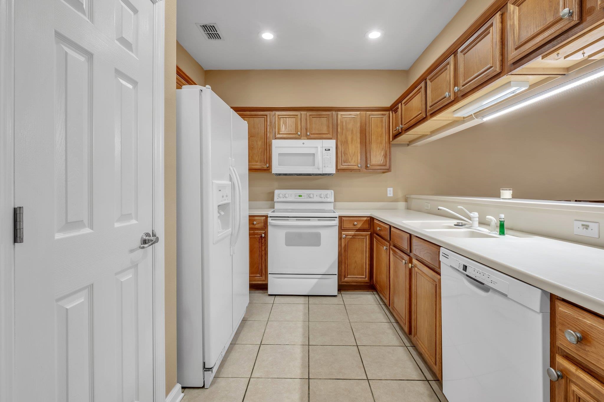 1320 Hendrix Rd Unit: 401