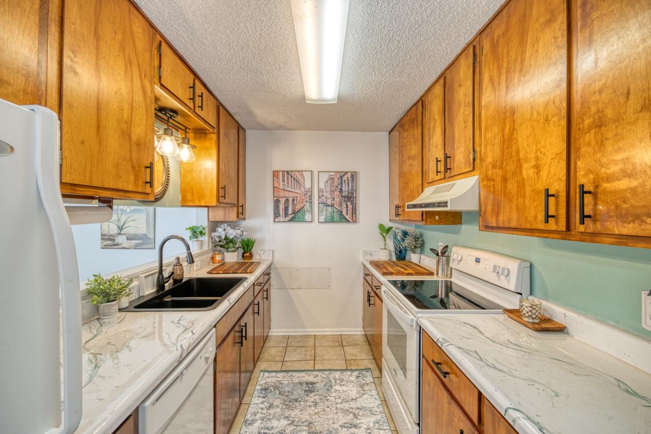 2350 Gregory Drive
