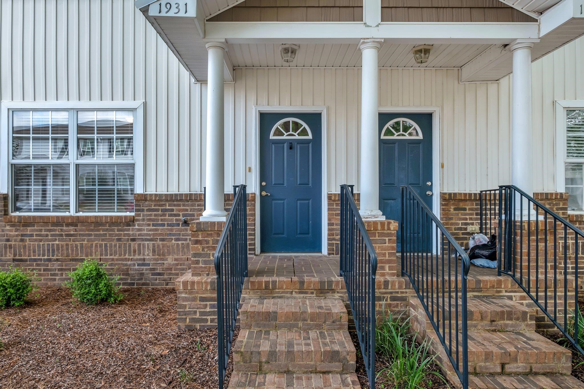 1931 Bloomington Avenue