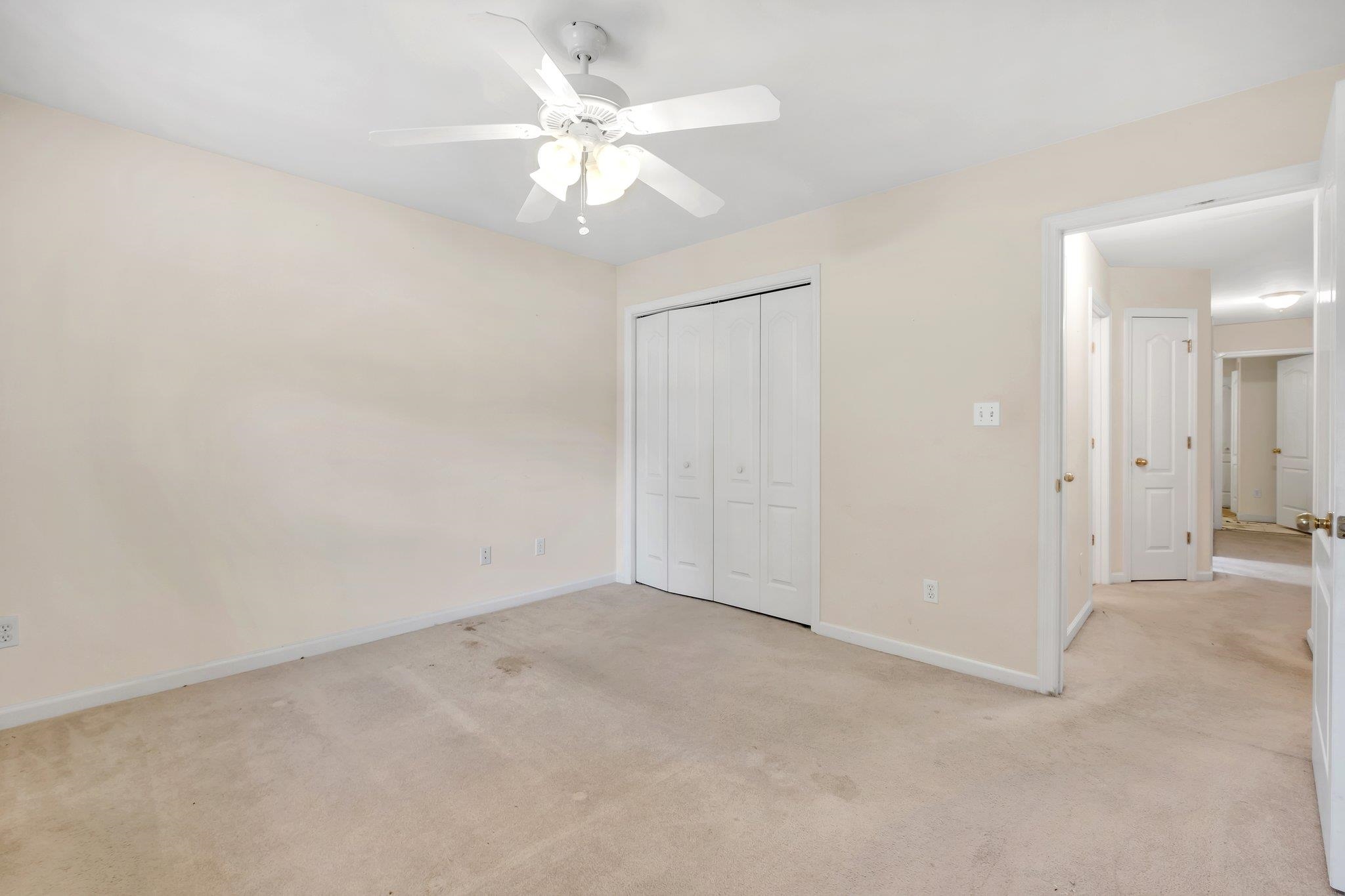 2801 Topaz Way