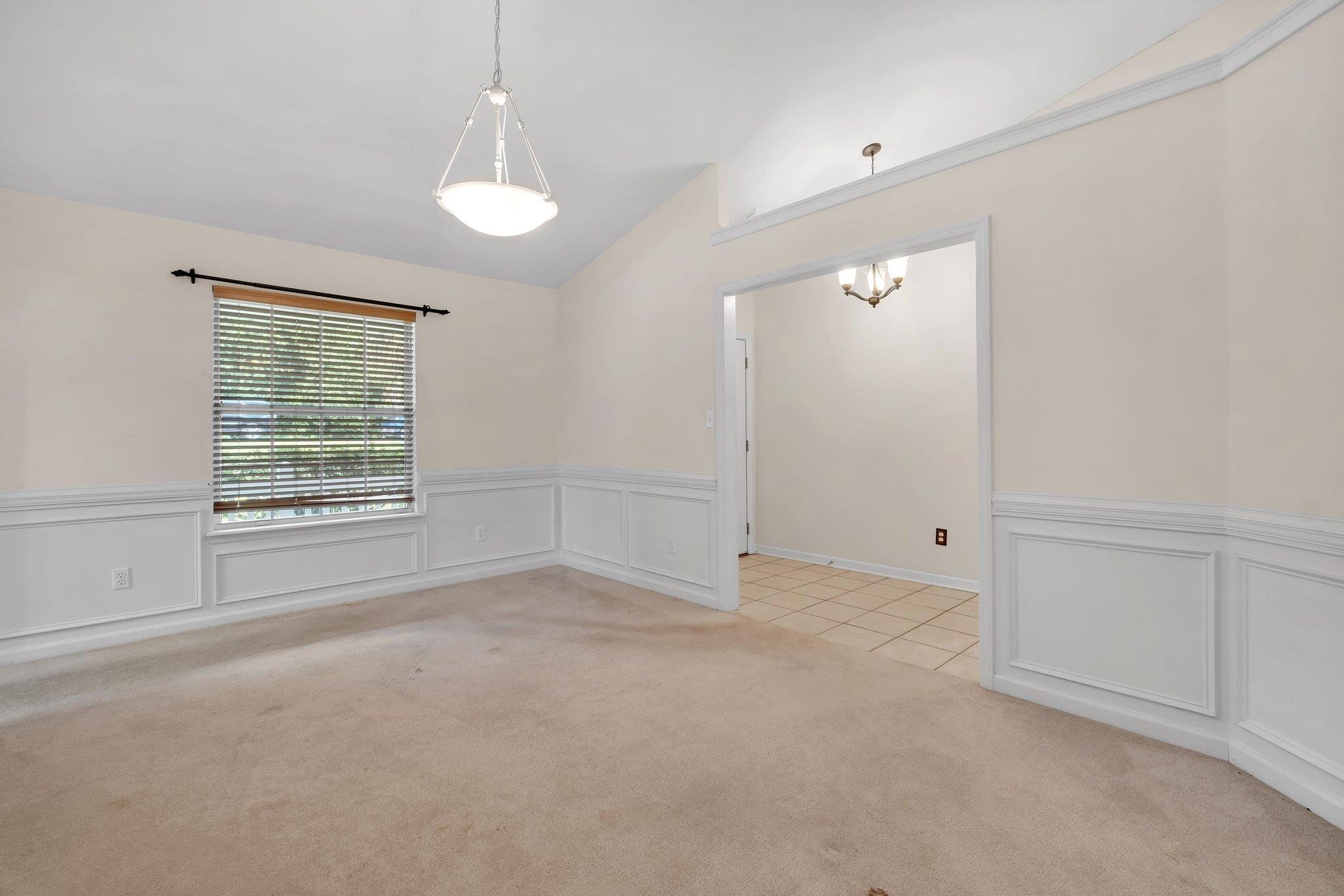 2801 Topaz Way