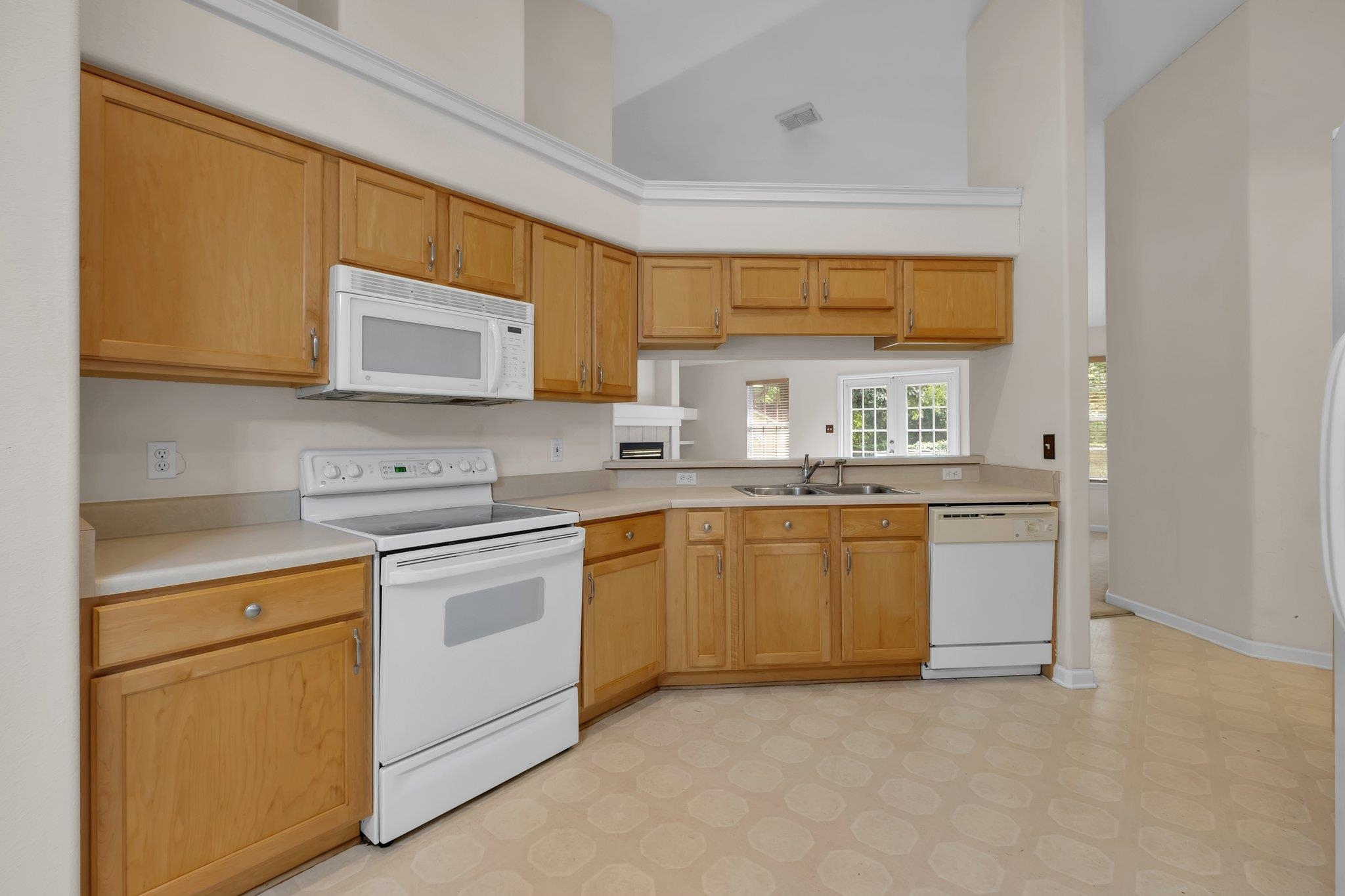 2801 Topaz Way